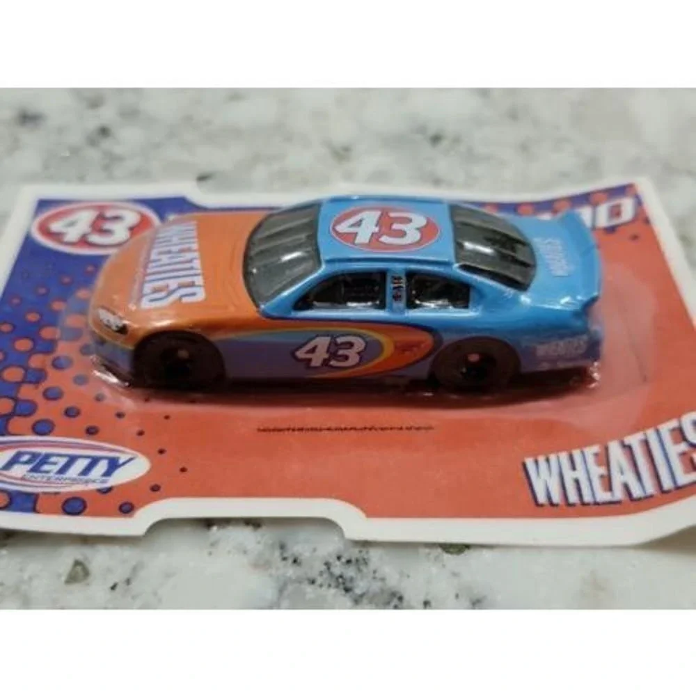 NASCAR Wheaties 2000 Y2K John‎ Andretti 43 Petty Enterprises Diecast Car 1/64